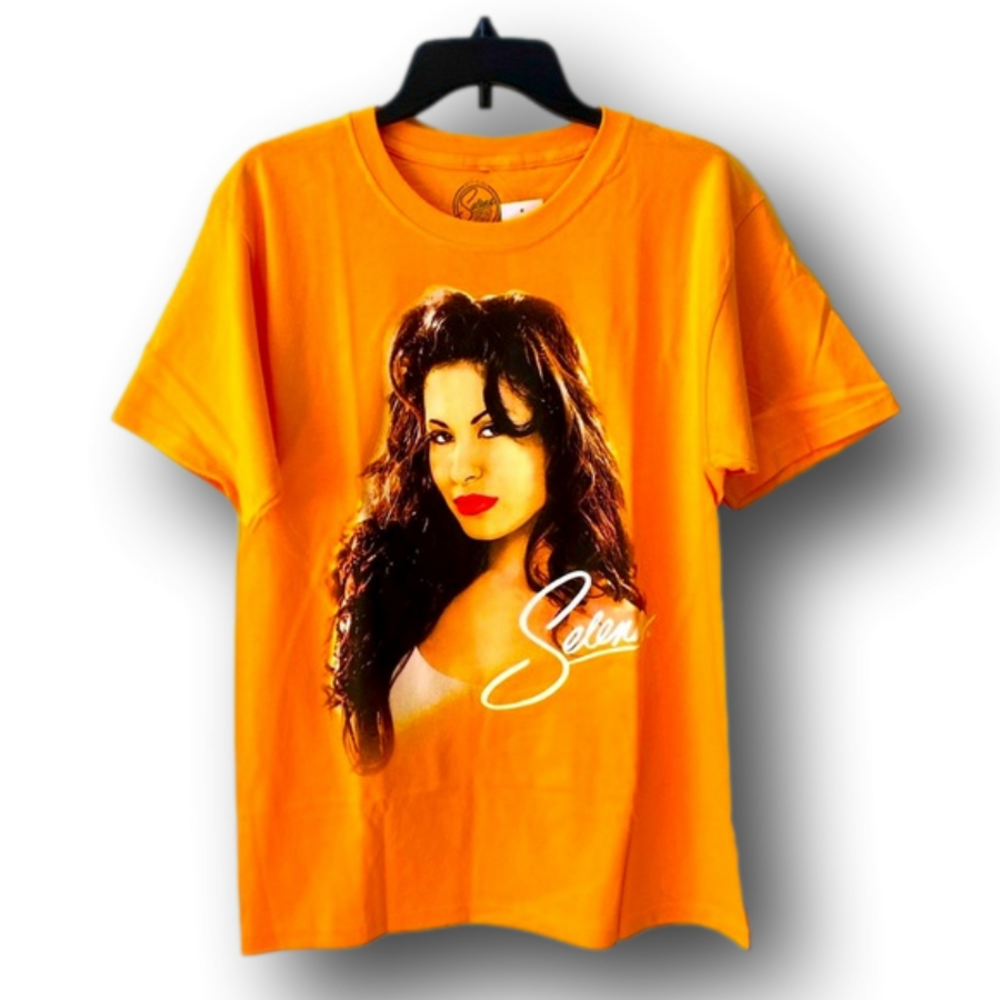 Selena Quintanilla Graphic T-Shirt - Size Medium - NWT